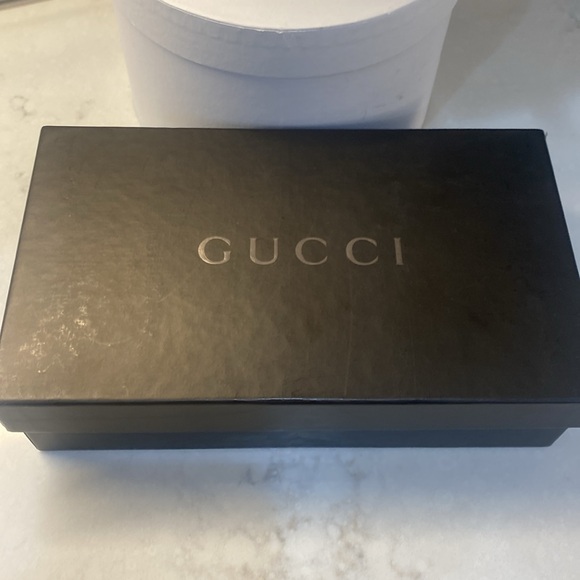 Gucci Wallet With Box and a chain - Picture 16 of 16